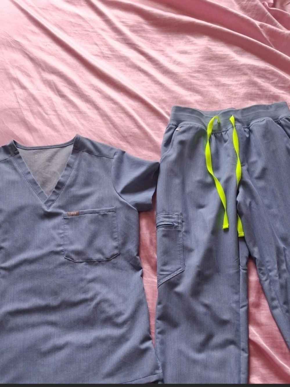 Womens Figs Scrub Set